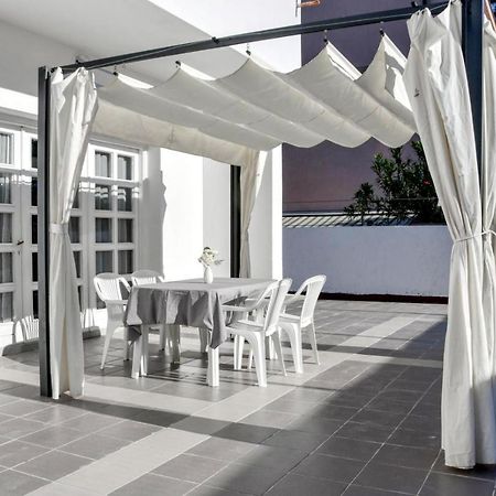 Sea Star Apartments Pjescana Uvala Extérieur photo